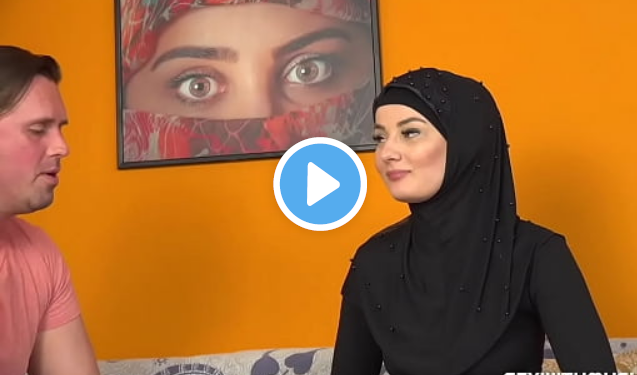 محجبة