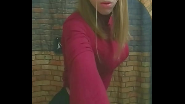 Blonde Dancing