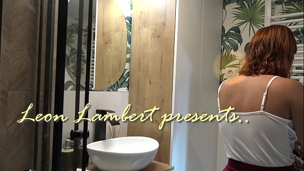Hot sexy tight pussy redhead girlfriend in the bathroom no panties tases in a miniskirt